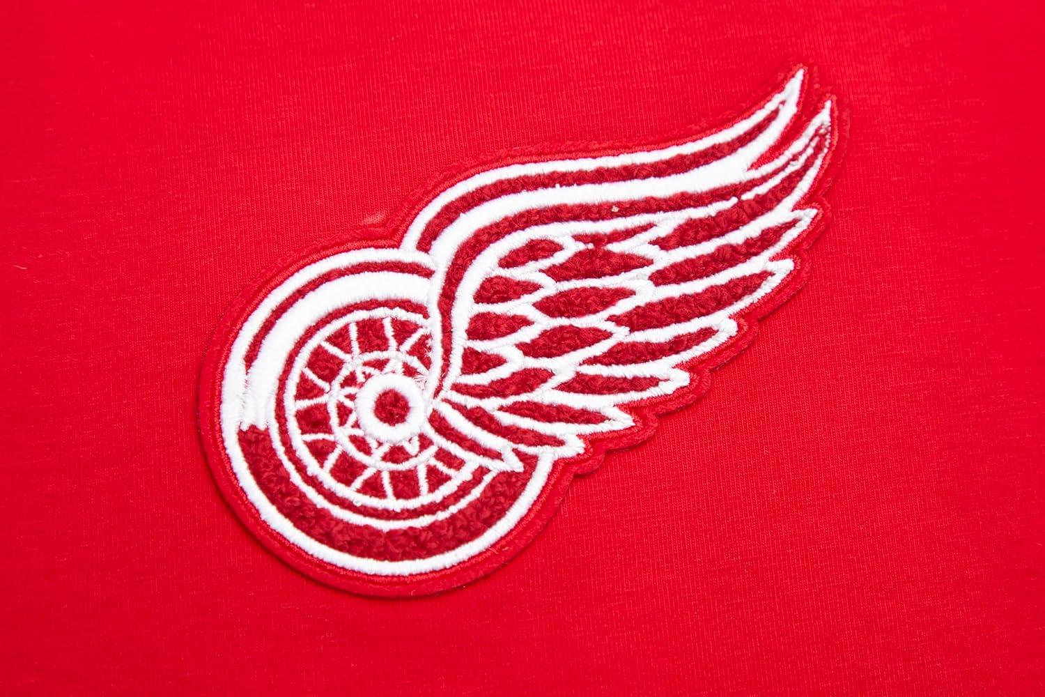 imageWomens NHL Classic Chenille Cotton Short Sleeve Boxy TeeRed