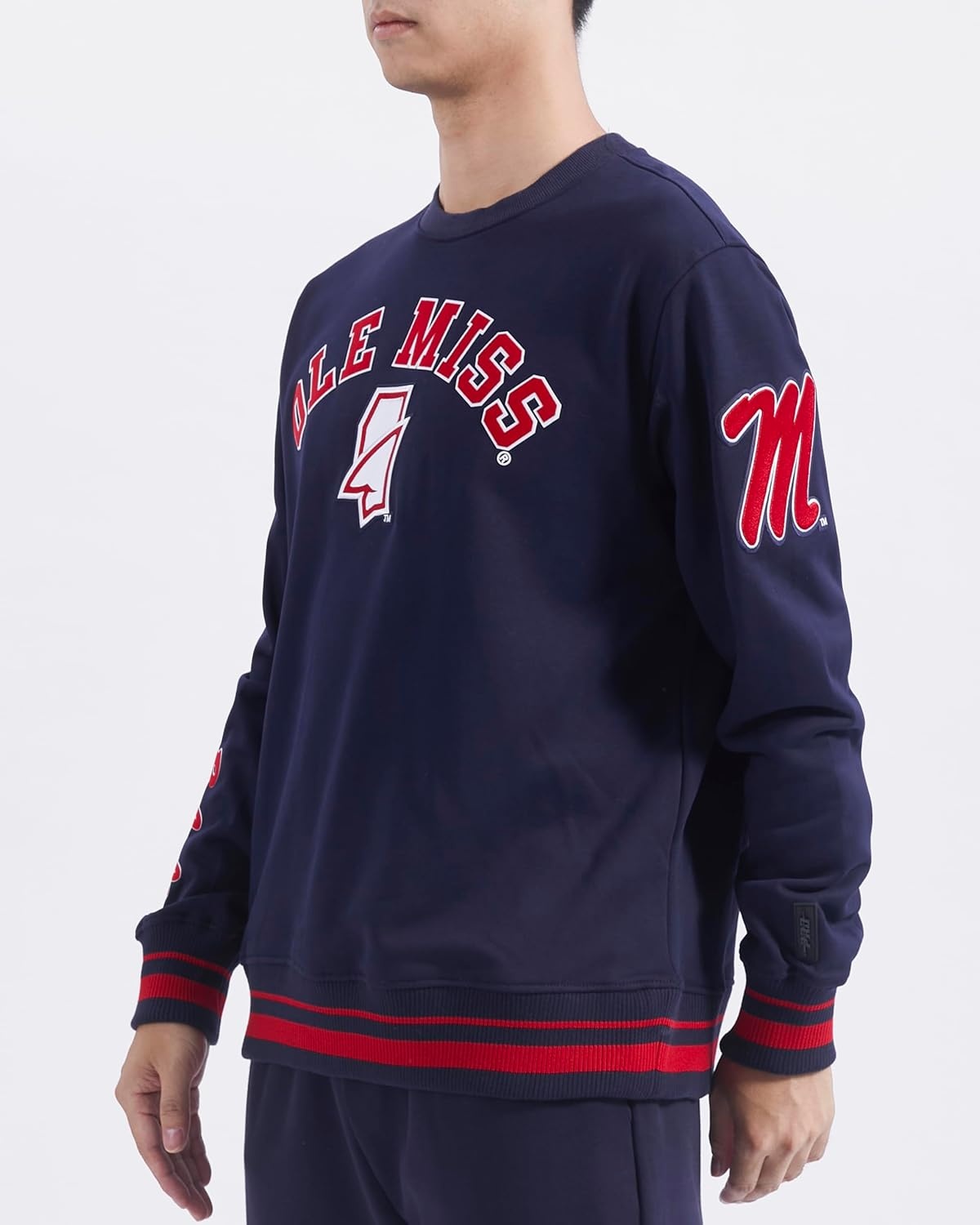 image:imagePro Standard NCAA mens Pro Standard Mens Classic Chenille Brushed Back French Terry Crewneck SweatshirtTeam Color